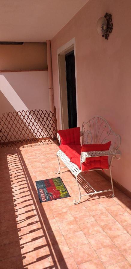 Appartamento Claudia Roccalumera Exterior photo