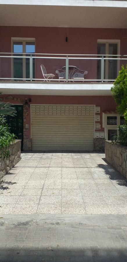 Appartamento Claudia Roccalumera Exterior photo
